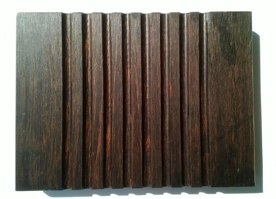 桃花江戶外竹地板正面，大溝槽紋理